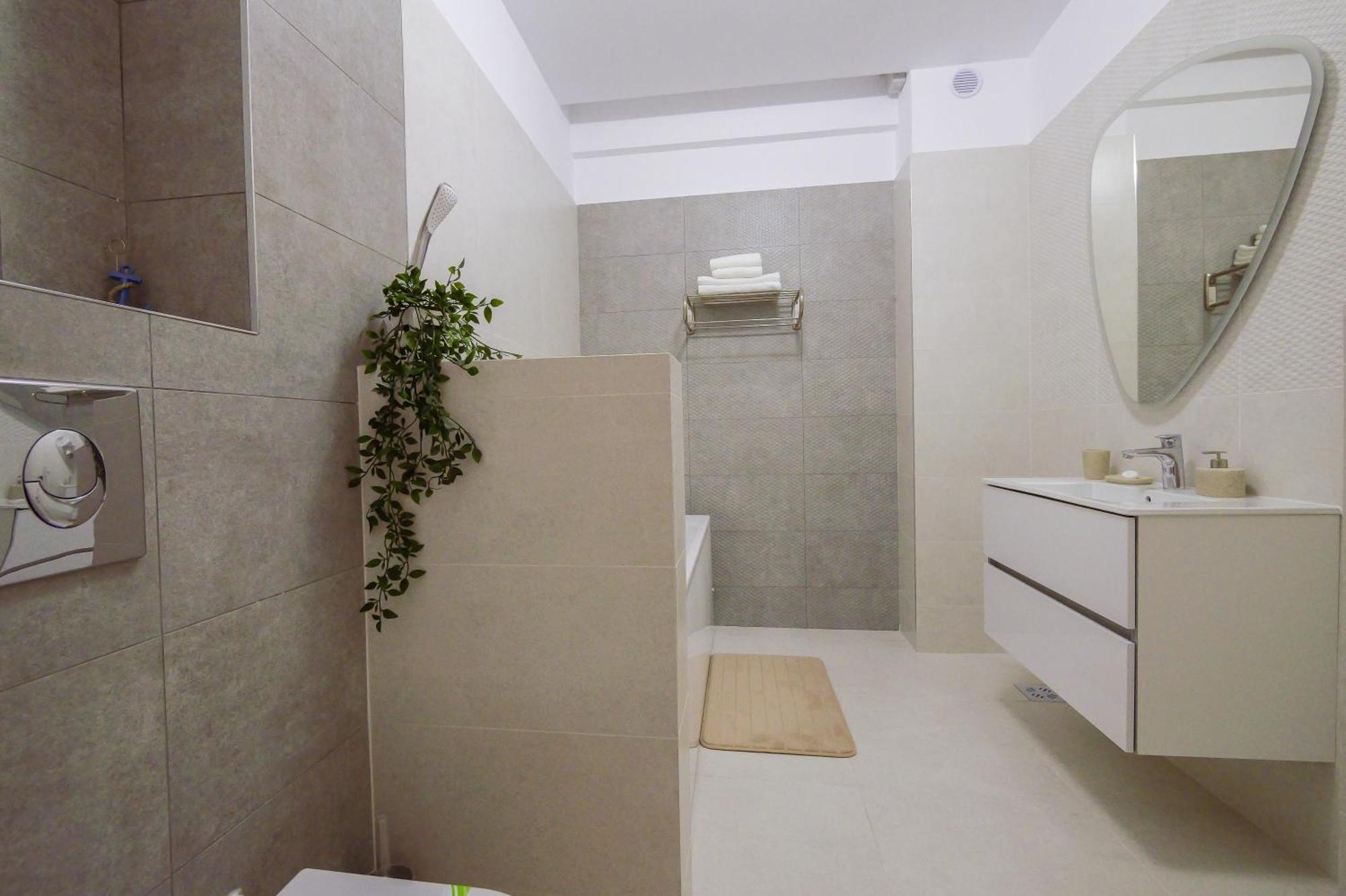 Apartament Purple Luxury On Mamaia