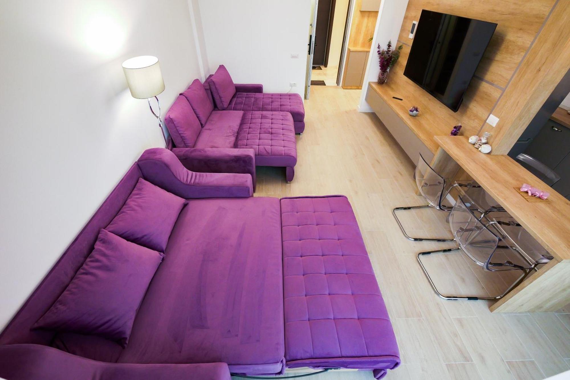 Purple Luxury On Mamaia